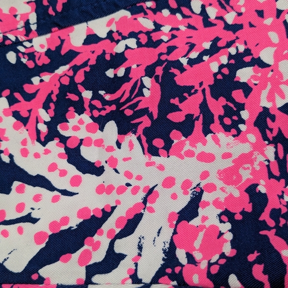 NWT! Lilly Pulitzer Hazelle Stretch Shorts Nauti Navy Beyond The Sea Size 12 - Picture 3 of 14
